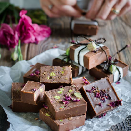 Mulberry and Pistachio Fudge