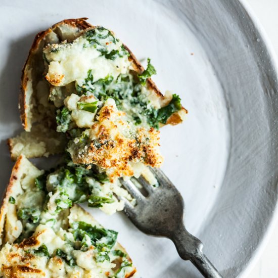 Loaded garlic kale potatoes