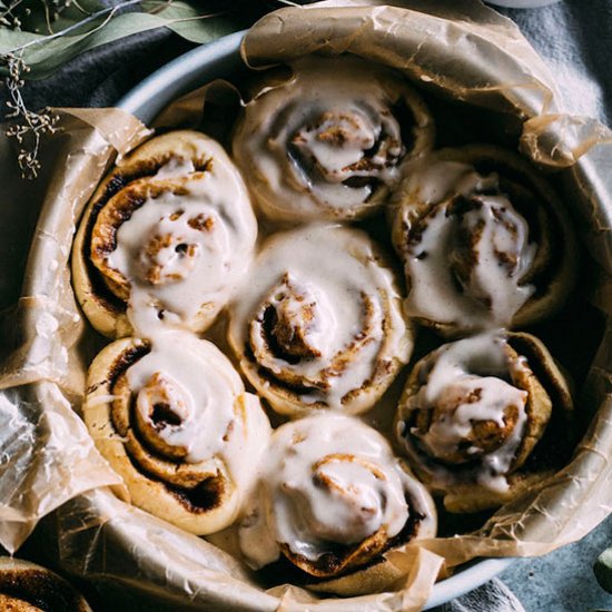 Vegan Cinnamon Rolls