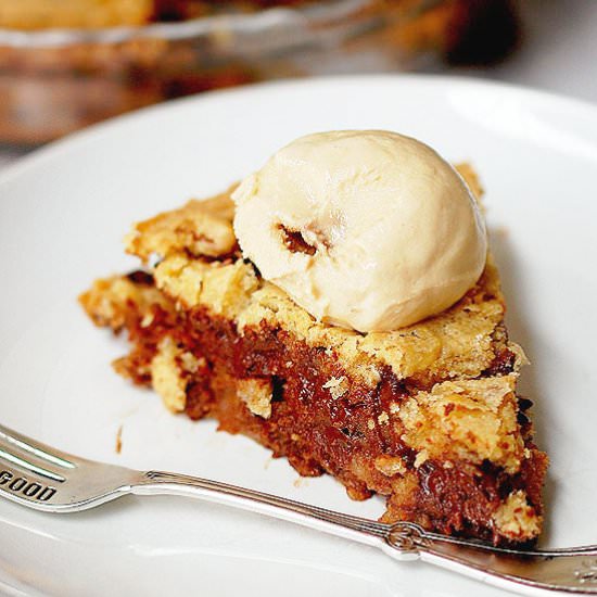 Toffee chocolate chip cookie pie