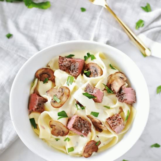 Incredible Crockpot Beef Stroganoff