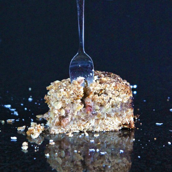 Banana Flapjack Crumble Cake