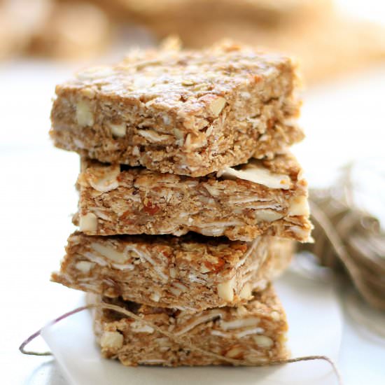 Chai Spiced Almond Granola Bars