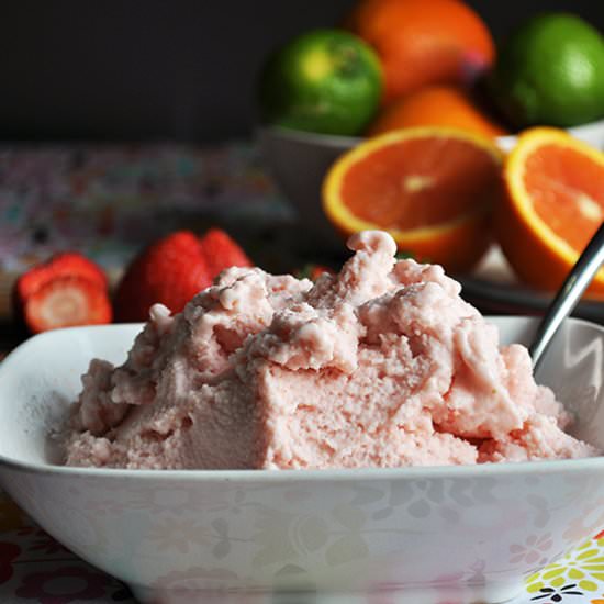 Strawberry Frozen Yogurt