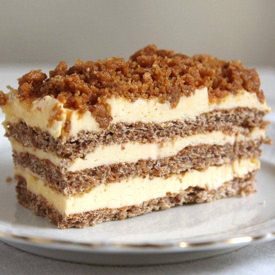 Caramelized Walnuts Buttercream Cake