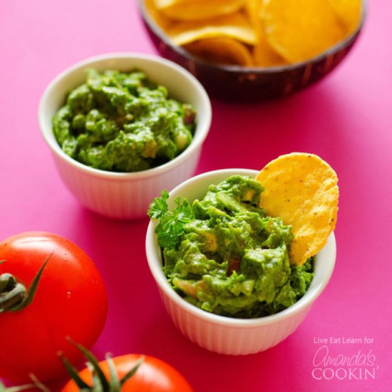 Healthy Guacamole with Spinach