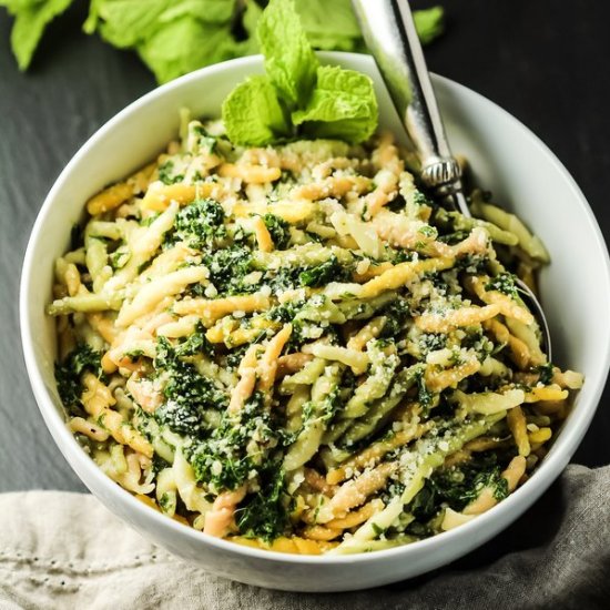 Pasta with Kale Walnut Pesto