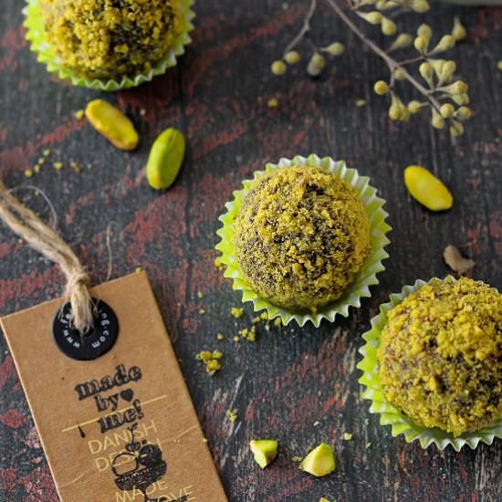 Fit avocado truffles