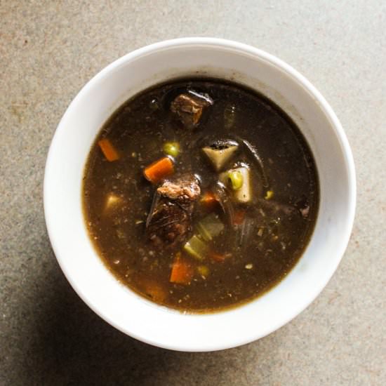 Slow Cooker Beef and Vegetable Soup