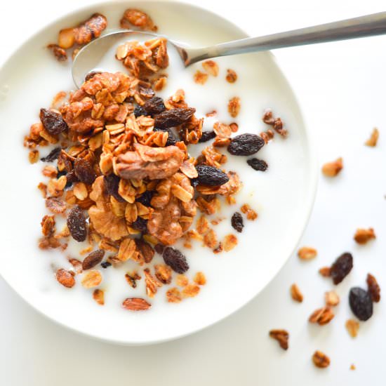 Oatmeal Raisin Cookie Granola