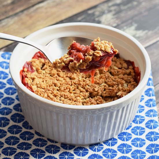 Healthy Strawberry Crumble