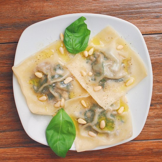 Wonton Spinach and Mushroom Ravioli