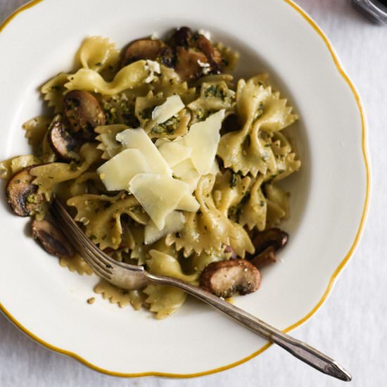 Mushroom and Pesto Pasta