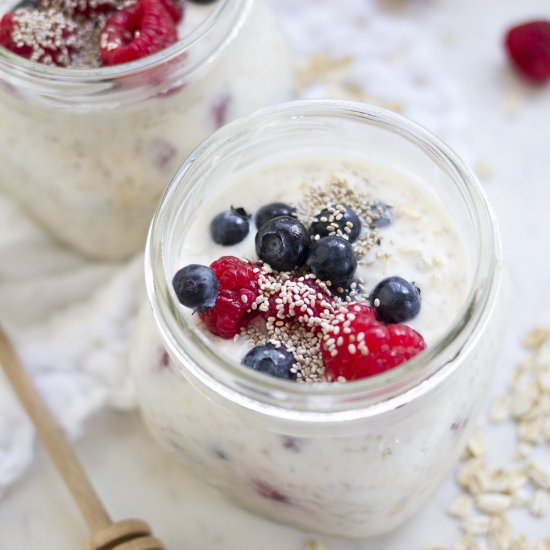 Chia Berry Overnight Oats