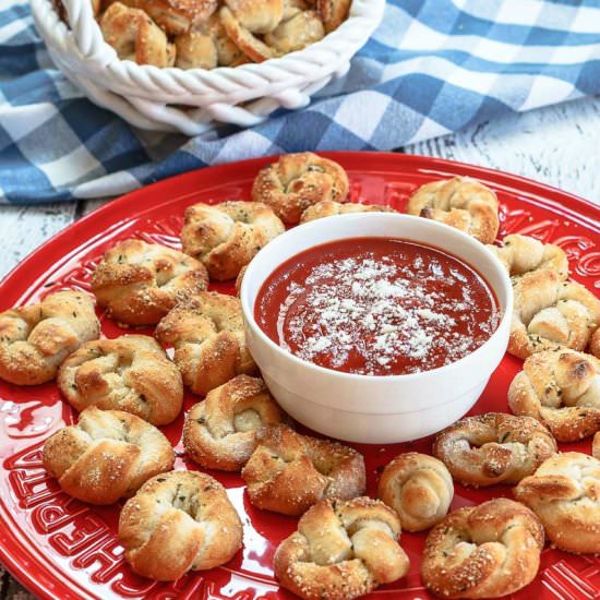 Easy Pizza Knots