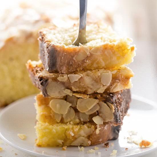 Moist Orange Almond Cake