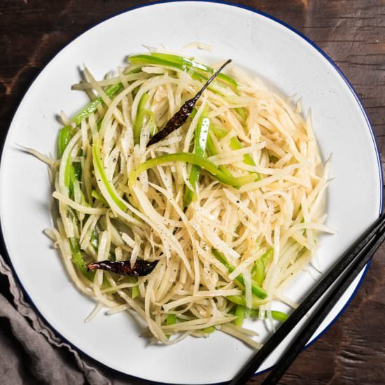 Shredded Potato Stir Fry (炝炒土豆丝)