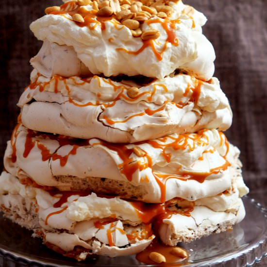 Meringue and salted caramel cake