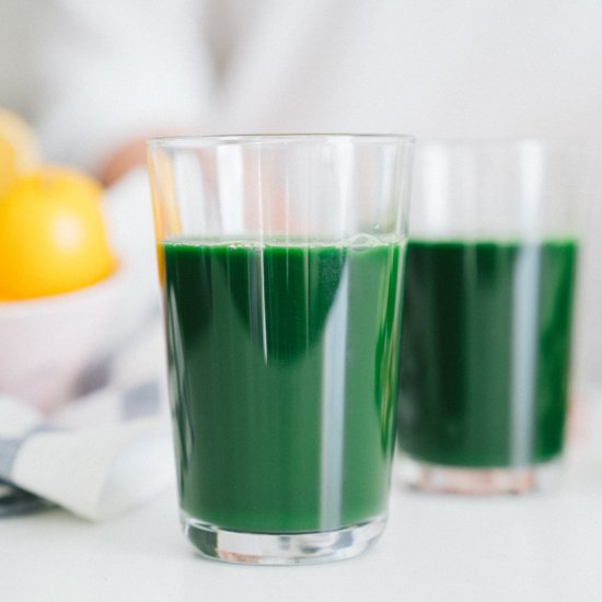 Spirulina Meyer Lemon Green Juice