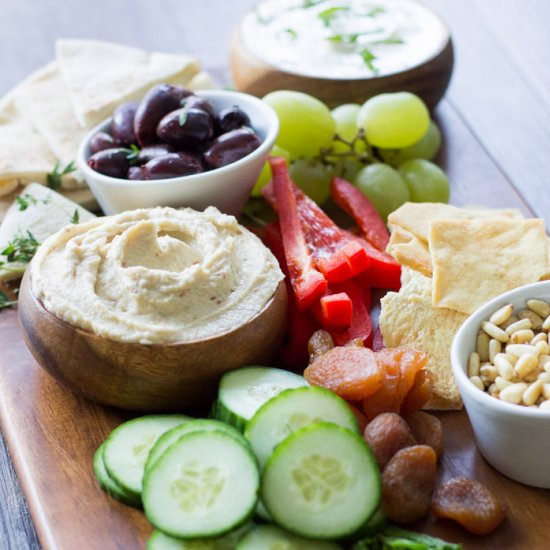 Mediterranean Hummus Meze Platter