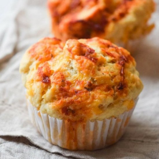 Pepperoni & Cheese Pizza Muffins