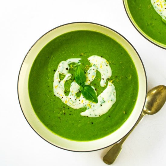 Creamy Broccoli & Cannellini Soup