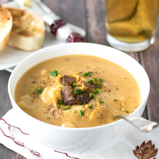 Cheddar Bacon Cauliflower Soup