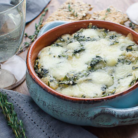 Cheesy Spinach Artichoke Dip