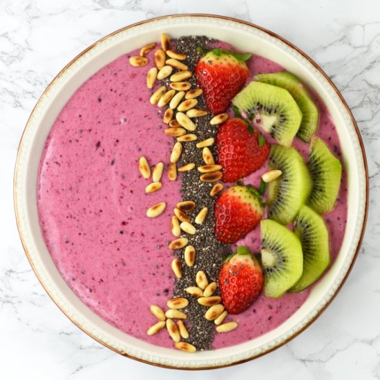 Berry Banana Smoothie Bowl