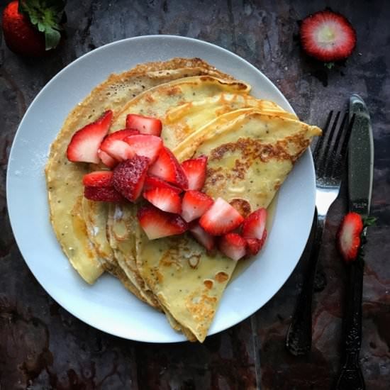 Easy Chia Pancakes with Strawberrie