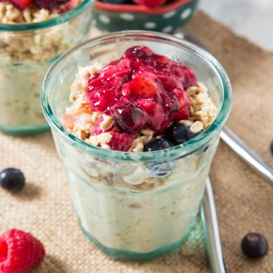 Mixed Berry Overnight Oats