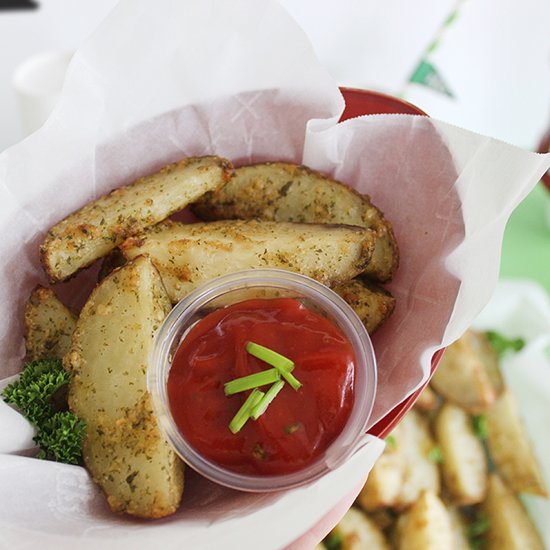 Garlic Parmesan Potato Wedges