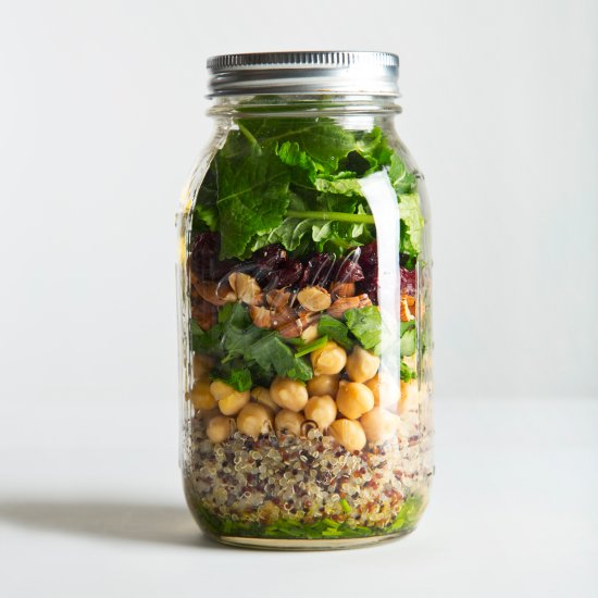 QUINOA AND KALE MASON JAR SALAD