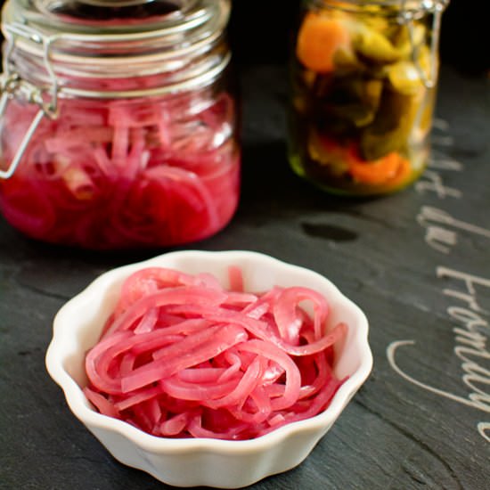 yucatan pickled onions