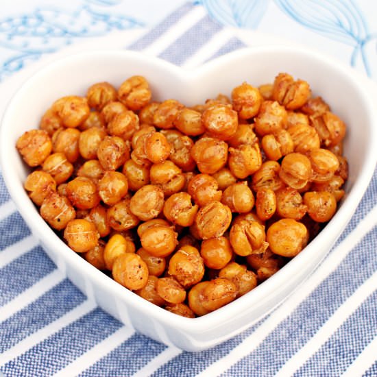 Smokey Maple Roasted Chickpeas