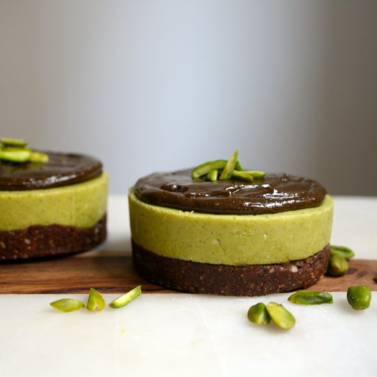 Healthy Pistachio Chocolate Dessert