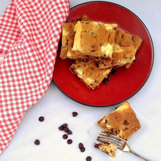 Chocolate Chip Cheesecake Bars