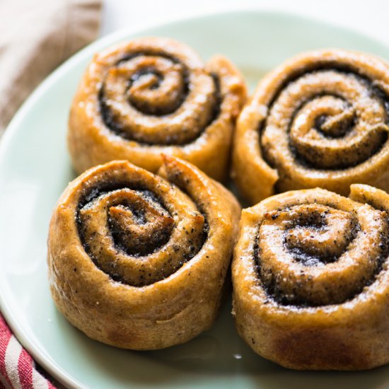 Vegan Black Sesame Rye Rolls