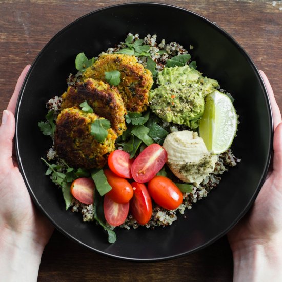 Nourish Bowls with Falafel