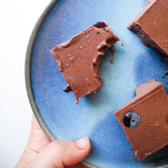 Raw Chocolate Blueberry Vegan Fudge