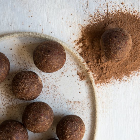 Nut Free Choc and Goji Bliss Balls