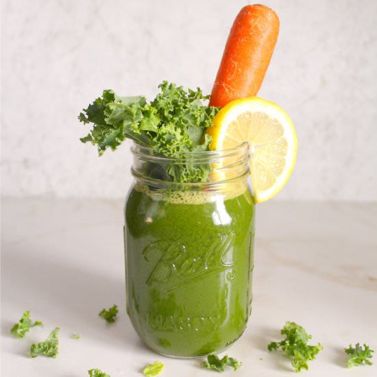 Green Juice in a Blender