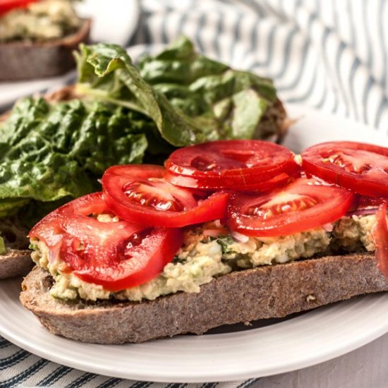 Smashed Chickpea Avocado Salad