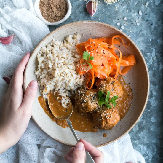 Vegan meatballs in masala sauce