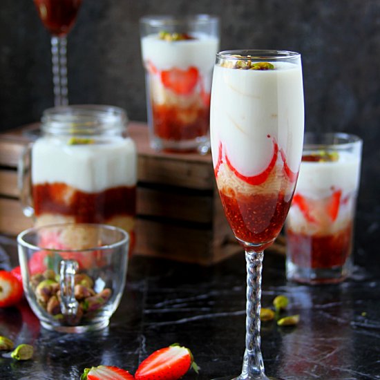 STRAWBERRY CHIA FALOODA PARFAIT