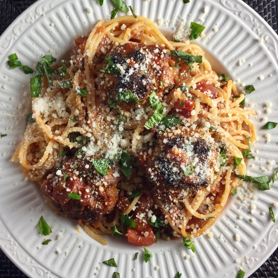 Classic Spaghetti & Meatballs