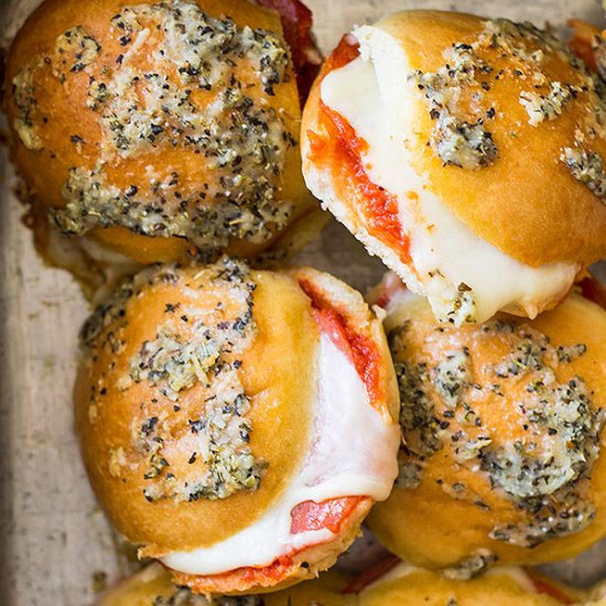 Pepperoni Pizza Sliders