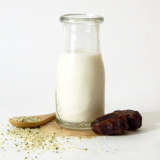 Simple Hemp Milk