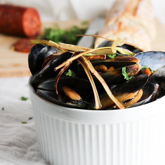 Mussels in a Spicy Beer Broth