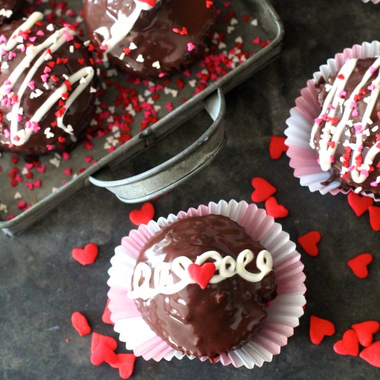 Creme Filled Chocolate Cupcakes